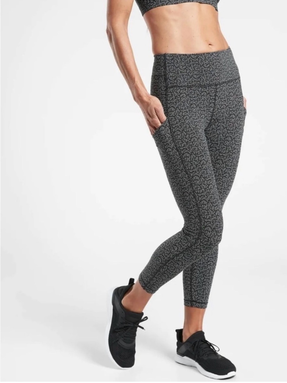 Athleta Ultimate Stash Pocket Textured 7/8 Tight